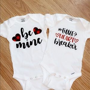 customized baby onesies!